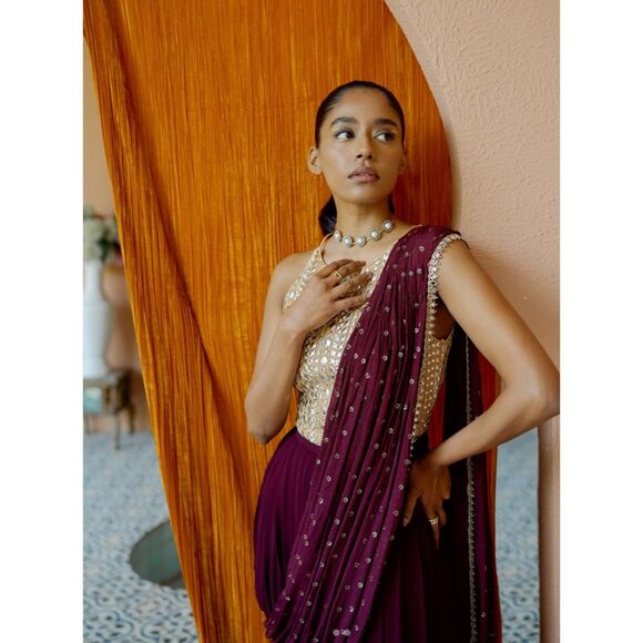 NWT Sani Tara Gold Mirror Embellished Halter Style Cropped Top Size XL *TOP ONLY - Picture 4 of 13